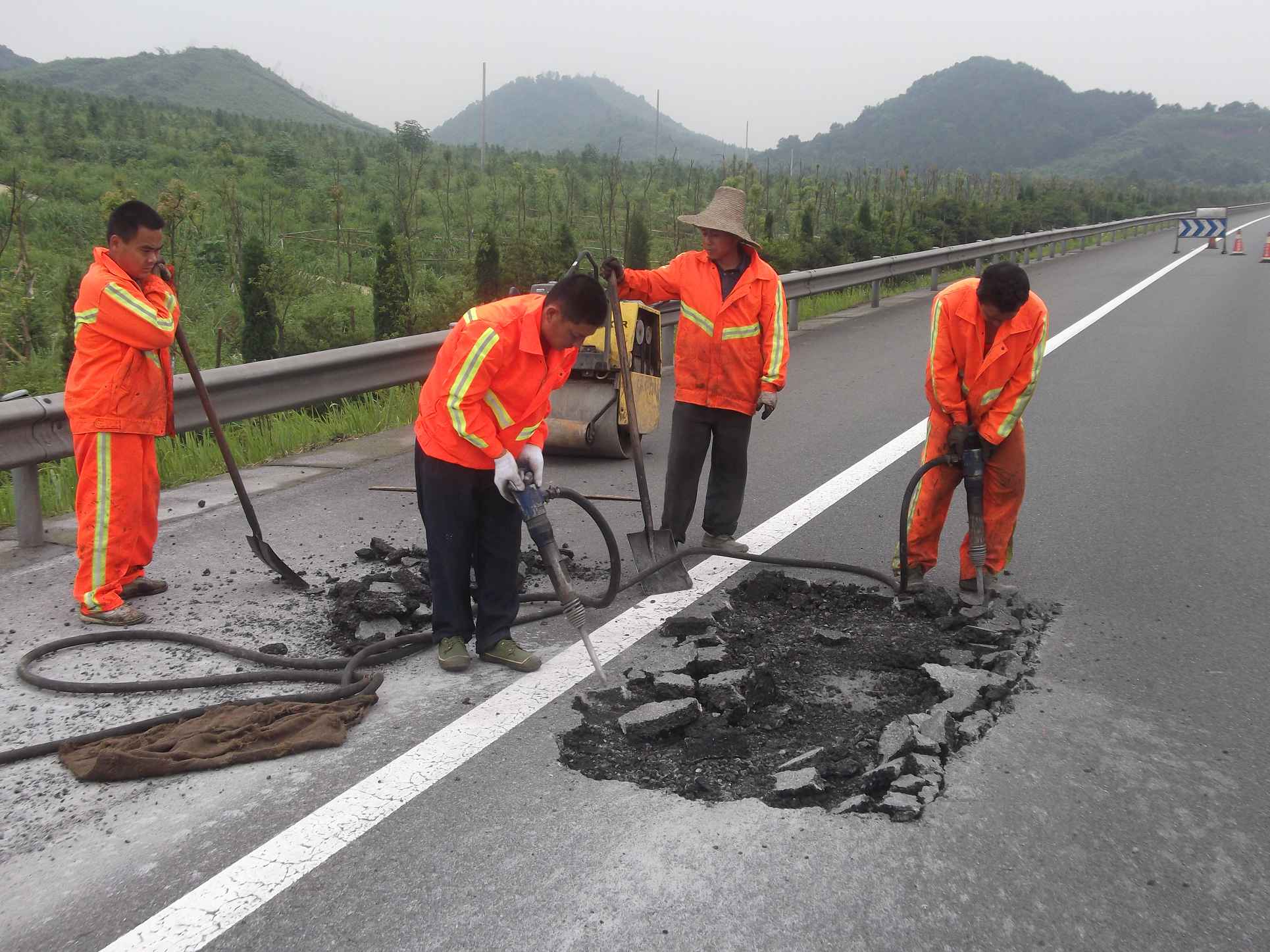 長(cháng)沙道路養護